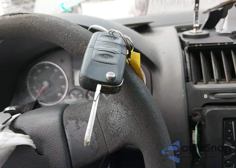 2007 Volkswagen Jetta из США, поврежденный, VIN 3VWGF71K57M123948